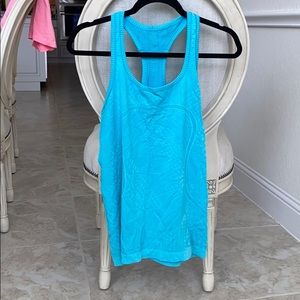 Lululemon tank